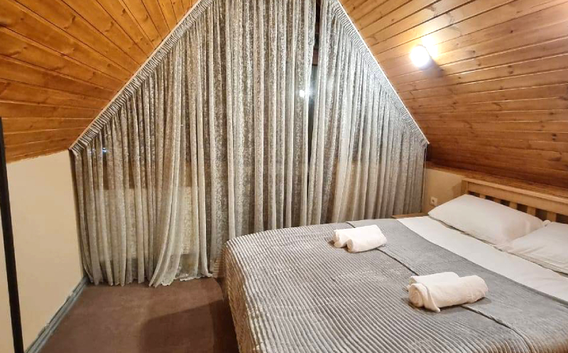 ყაზბეგში, კოტეჯი 2,4 ან 6 სტუმარზე